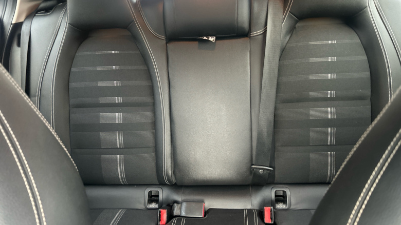 Mercedes-Benz GLA 180 Urban Edition 5dr Auto Petrol Hatchback